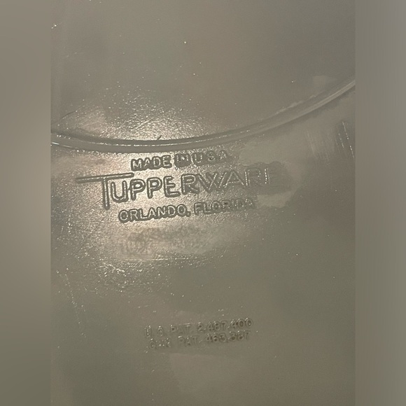 Two pieces of Vintage Tupperware - Picture 7 of 8